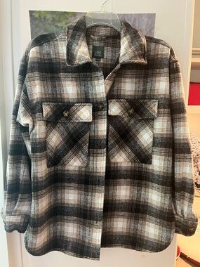 wild fable Black, Brown & Cream Plaid Shacket M